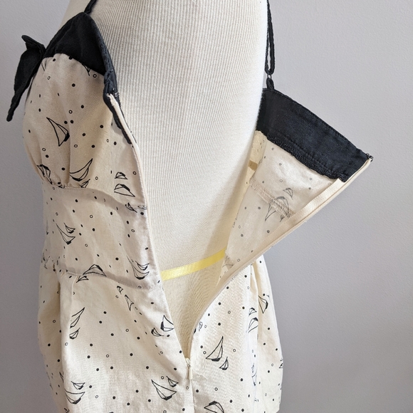 Retro Sailboat Top with Bow - L - Picture 4 of 6